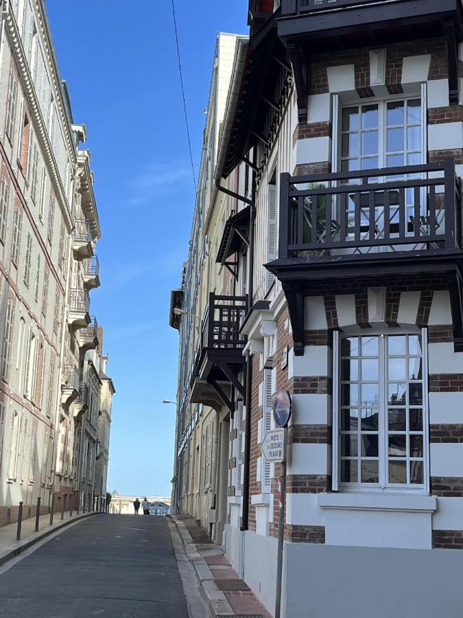 L Emeraude - Trouville Exterior photo